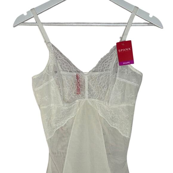 NWT SPANX Shape Clean White Bodysuit Lace Shaping Bodice Size Large - Picture 3 of 11